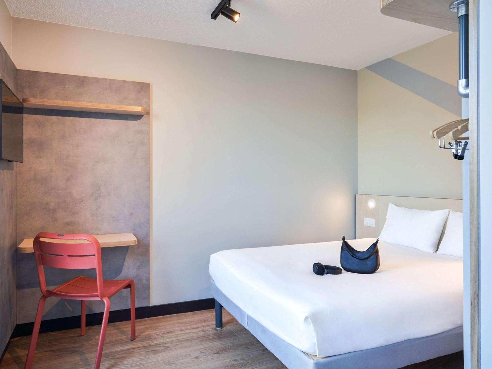Ibis Budget Issy Les Moulineaux Paris Ouest Exterior photo