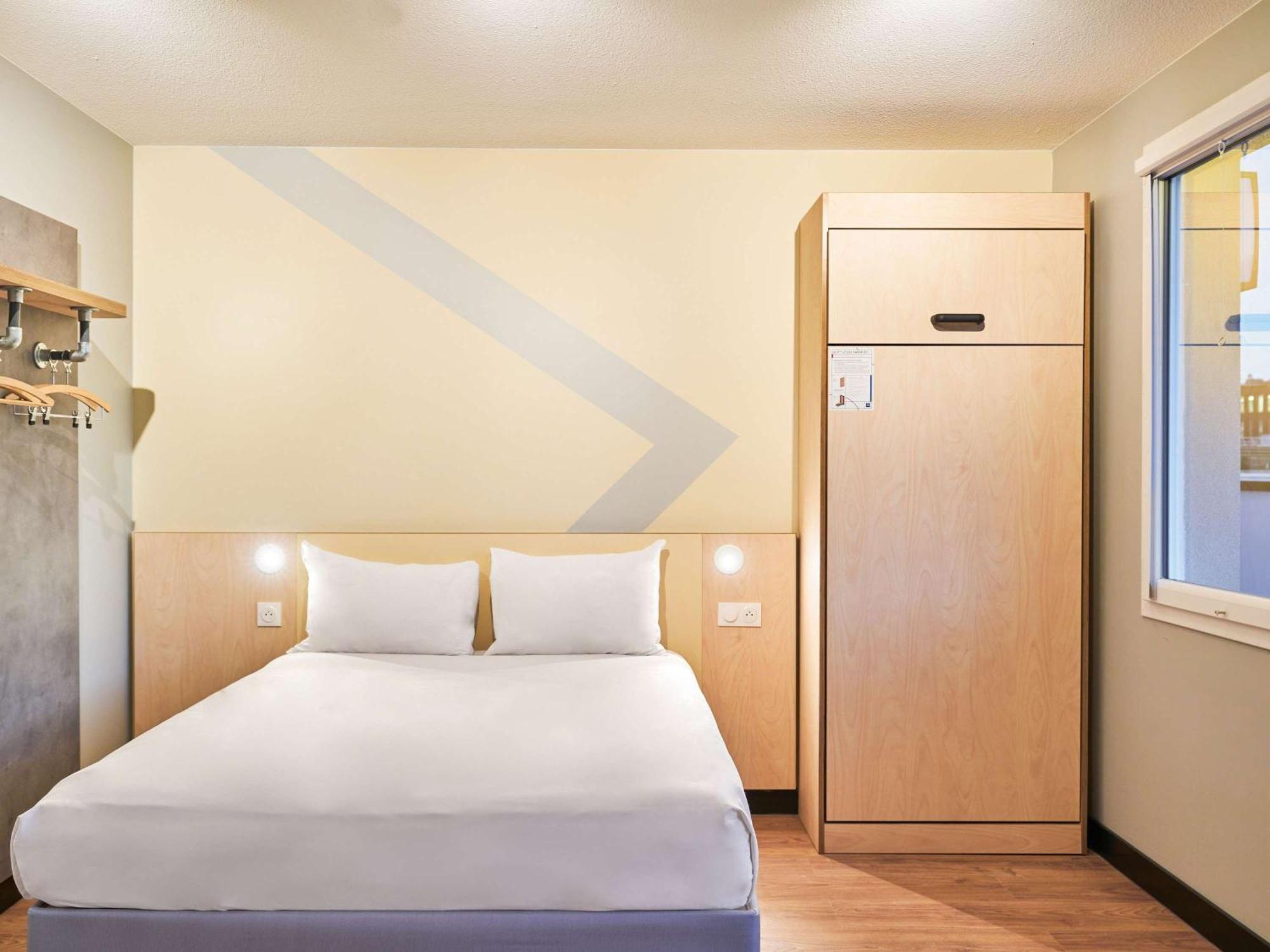 Ibis Budget Issy Les Moulineaux Paris Ouest Exterior photo