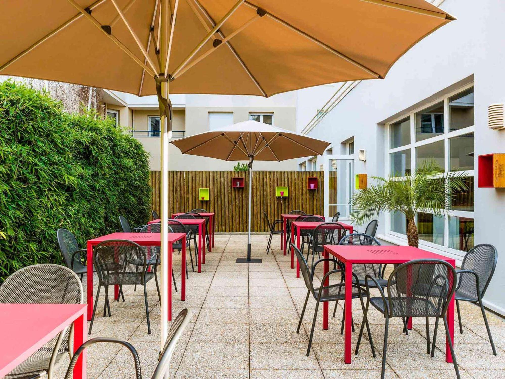 Ibis Budget Issy Les Moulineaux Paris Ouest Exterior photo